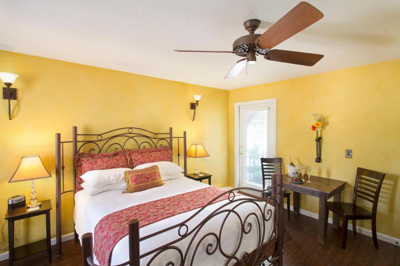 Lakehouse Bed And Breakfast キャニオン・レイク エクステリア 写真