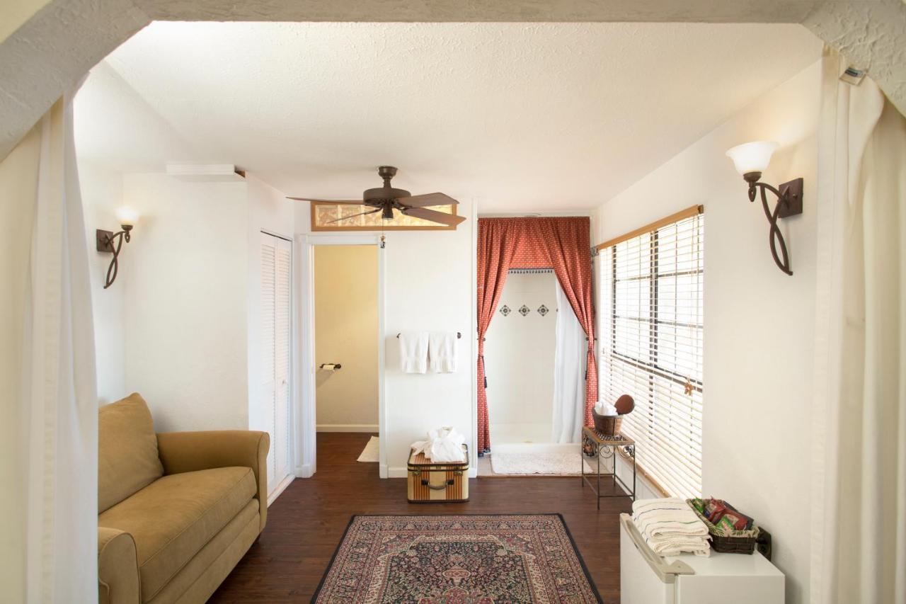 Lakehouse Bed And Breakfast キャニオン・レイク エクステリア 写真