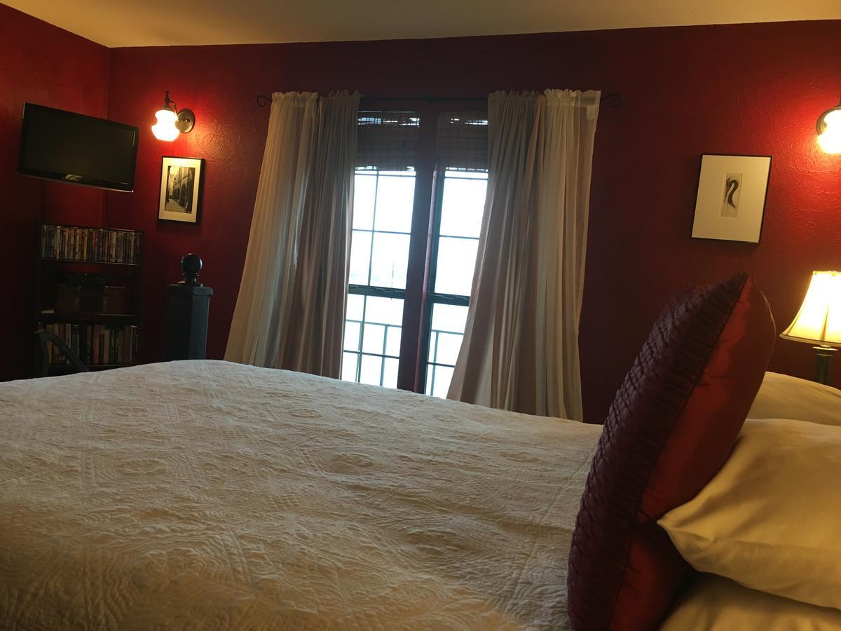 Lakehouse Bed And Breakfast キャニオン・レイク エクステリア 写真