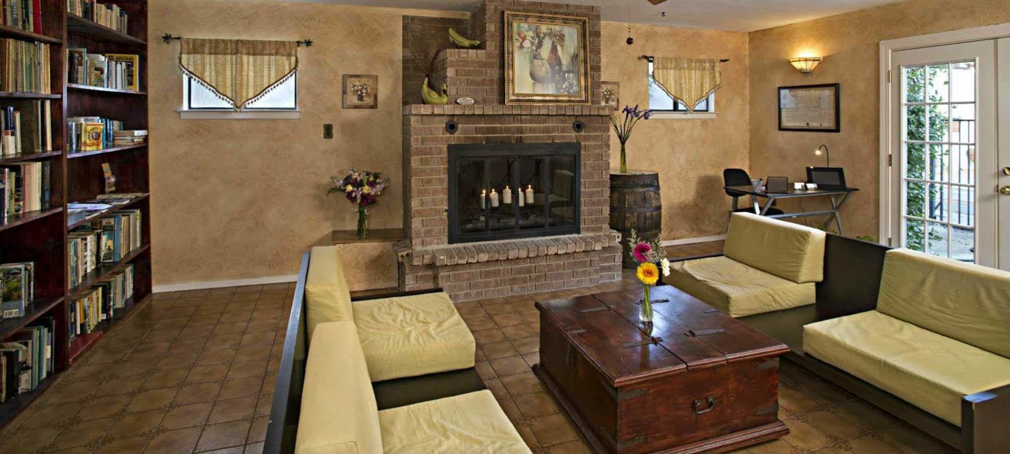 Lakehouse Bed And Breakfast キャニオン・レイク エクステリア 写真